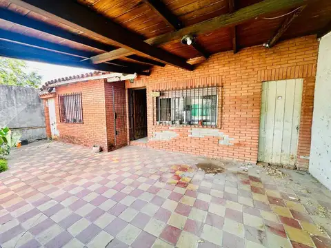 CASA A RECICLAR + GALPON EN LOTE DE PROPIO 200m2