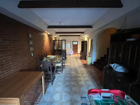 Casa 6 ambientes con 3 baños