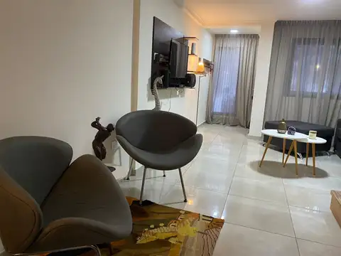 Depto Tipo Casa en Venta en Centro, USD 220.000