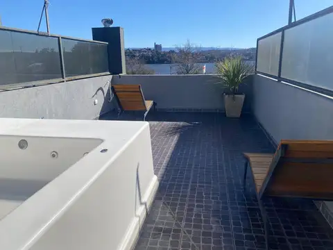 Depto Tipo Casa en Venta de 3 dormitorios