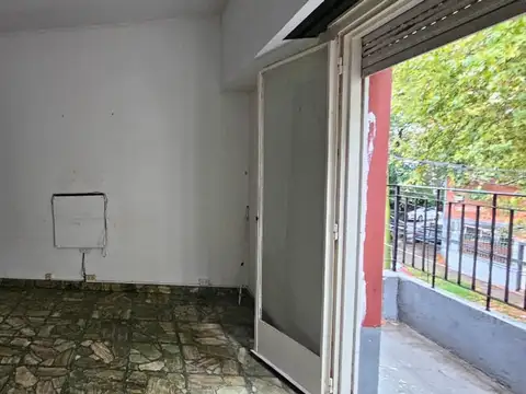 Depto Tipo Casa 3 ambientes con 1 baño