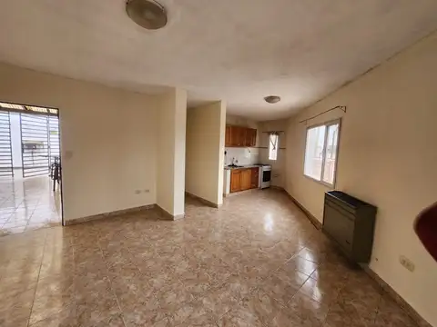 ALQUILER DEPTO 2 DORMITORIO - CENTRO DE PLOTTIER