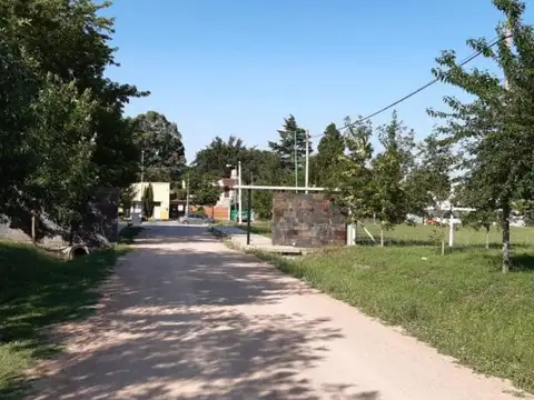 Terreno en Venta en Villa Elvira, USD 18.500