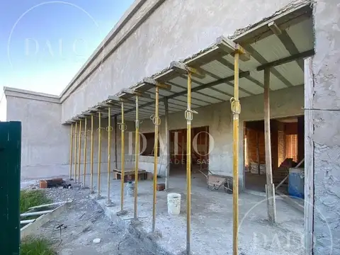 Casa en Venta en El Canton, USD 245.000