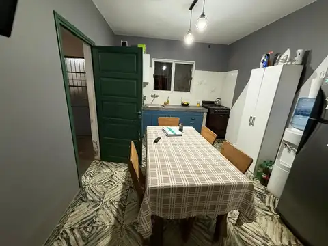 Casa 3 ambientes con 1 baño