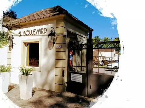 Lindisimo duplex en Pilar, zona Highland