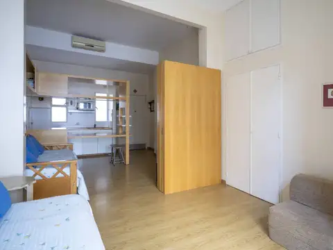 Arenales 2100, Piso 2