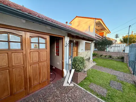 Casa en Venta en Bernal, USD 230.000