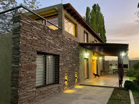 Casa en Venta en La Consulta, San Carlos