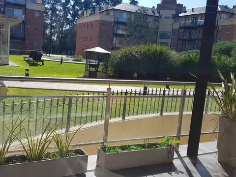 Departamento en Alquiler con 1 cochera