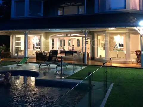 EXCELENTE PROPIEDAD  - St THOMAS SUR