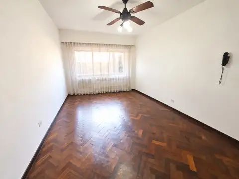 TODO LO QUE NECESITÁS EN TU PROPIO ESPACIO- MONOAMBIENTE- MUY BUENO- AMOBLADO Y SIN MUBLE  