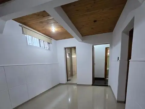Casa 2 dormitorios-garage- SE TOMAN VEHÌCULOS EN PARTE DE PA