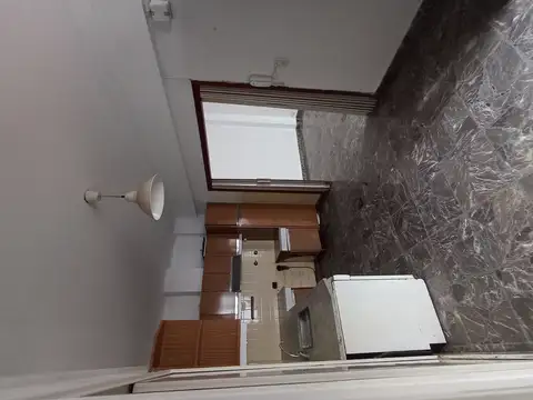 Casa en Alquiler con 3 cocheras