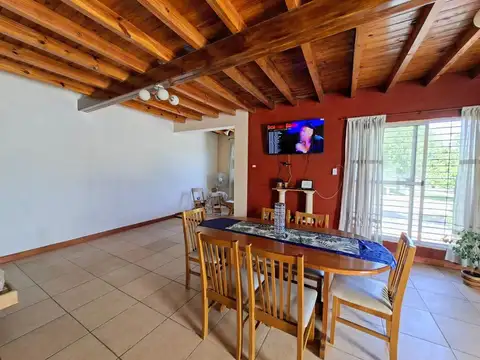 Casa 3 ambientes con 2 baños