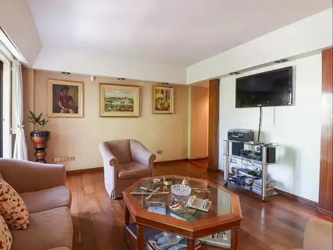 Departamento en Venta de 6 ambientes