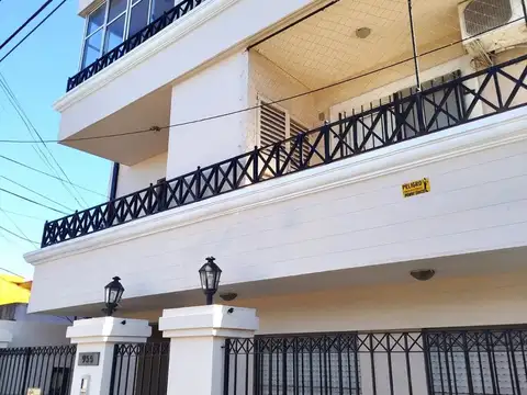 Azcuénaga 900