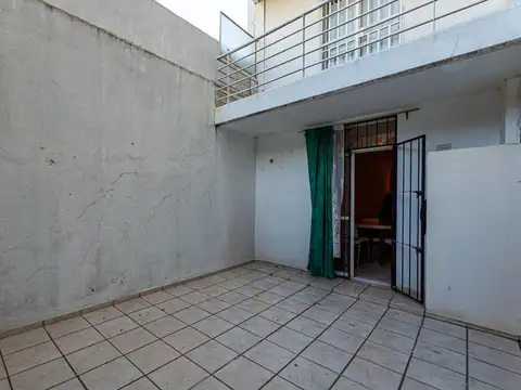 San Juan y Av Francia - 1 Piso 05