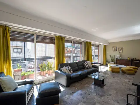 Venta piso 6 amb,cochera, 2 balcónes, Villa Crespo