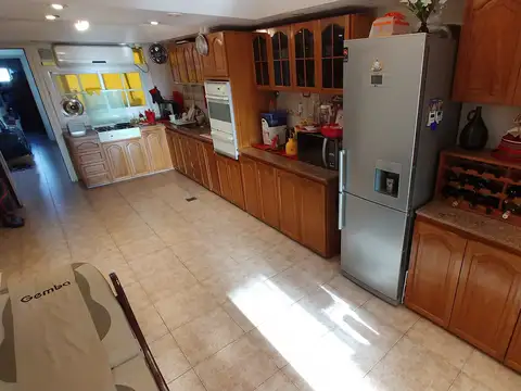 Departamento 5 ambientes con 3 baños