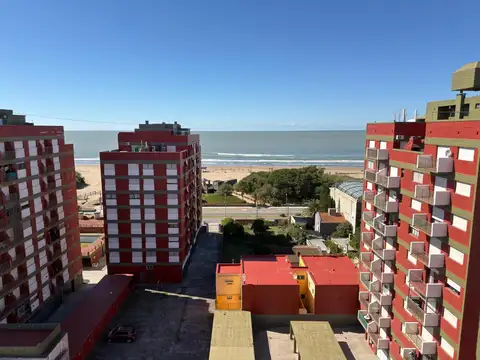 DEPTO 2 AMBIENTES- PLENO CENTRO - VISTA AL MAR