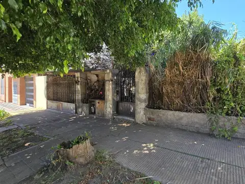 Departamento 6 ambientes con 2 baños
