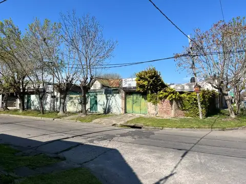 Casa a Reciclar en Berisso, 9 Esquina 156 – (Lote 13x24 – 312 m²)