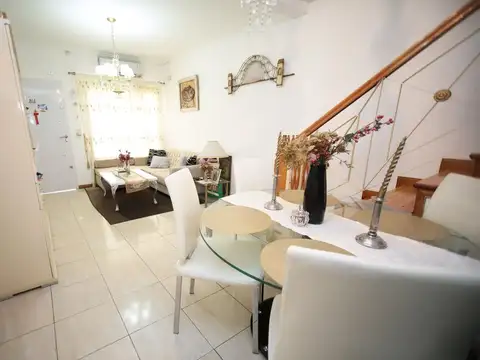 Depto Tipo Casa en Venta de 3 dormitorios