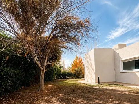 Casa en Venta en Neuquén, USD 470.000