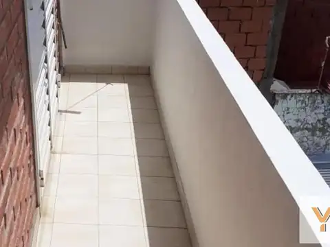 Zapiola 1700 e/ Arribeños y La Paz