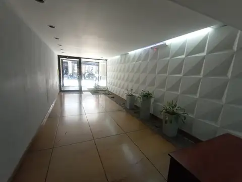 Sarmiento 1700, Piso 7