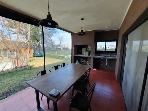 Casa en Venta en Pilar del Este - Santa Elena, USD 170.000