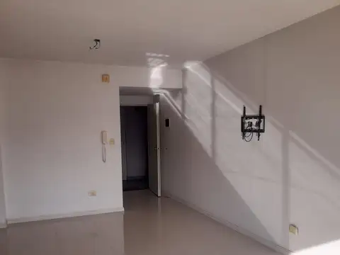 Departamento en Alquiler en Villa Luro, $ 550.000
