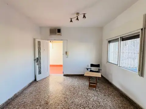 Depto Tipo Casa en Venta 41 años