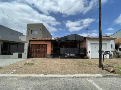CHALET DE CATEGORIA ¡APTO CRÉDITO!