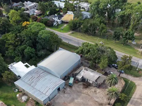Venta de galpón y casa zona este