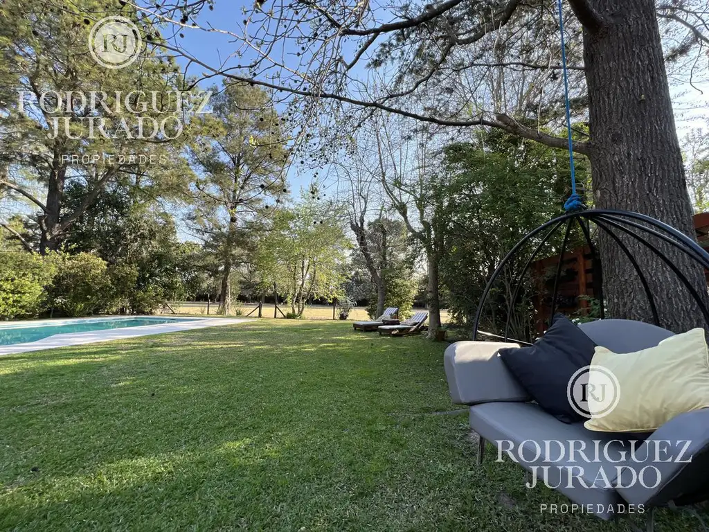 Casa en Venta con cochera