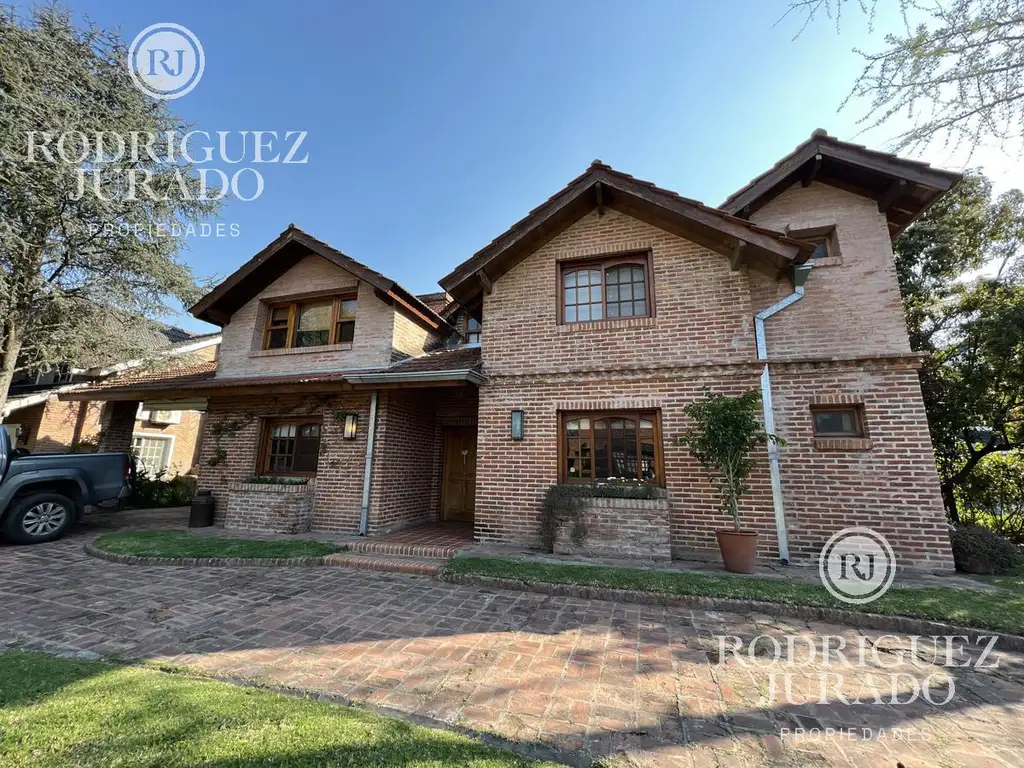 Casa en Venta - 4 dormitorios -