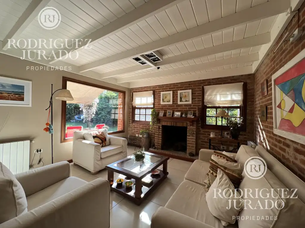 Village Golf Tennis Club - Pilar