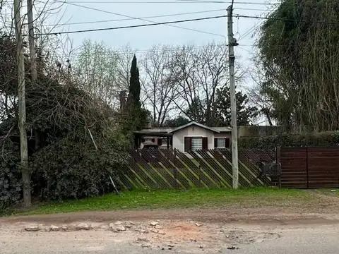 Casa 2 Dormitorios con Parque en City Bell