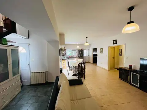 CASA 5 AMBIENTES Y MONOAMBIENTE VENTA JOSE MARMOL
