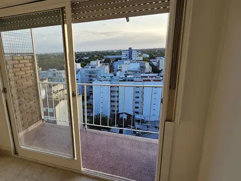 Departamento en Alquiler en Olivos Vias/Maipu, $ 800.000