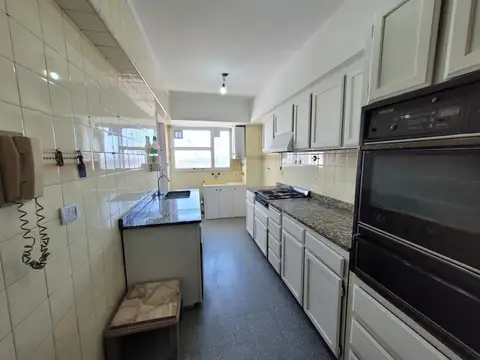 Departamento 5 ambientes con 2 baños