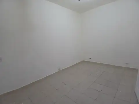 Depto Tipo Casa en Venta 70 años