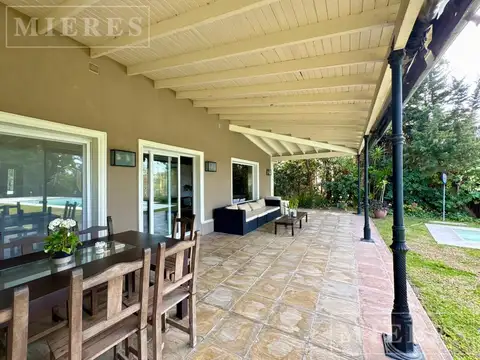 Casa en Altamira a la laguna- Alquiler anual amoblado