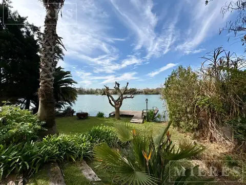 Casa en Alquiler de 4 dormitorios