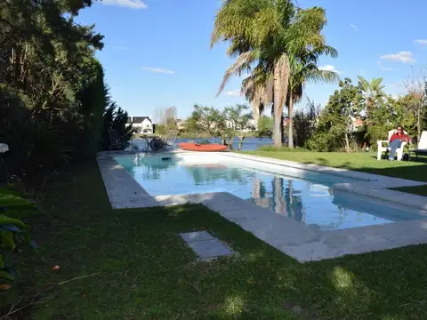 Casa en Alquiler al Este