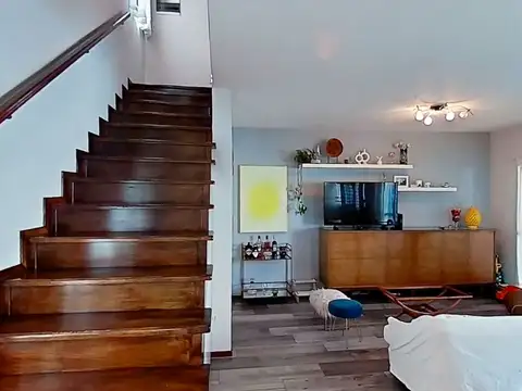 Casa 3 ambientes con 2 baños