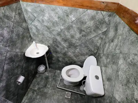 VENTA EN BLOQUE CASA Y MONOAMBIENTES EN M. GRANDE