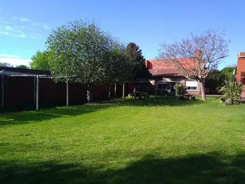 Casa 2 ambientes con 1 baño